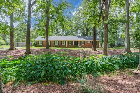 1102 Lakewood Dr, Monroe, NC 28112
