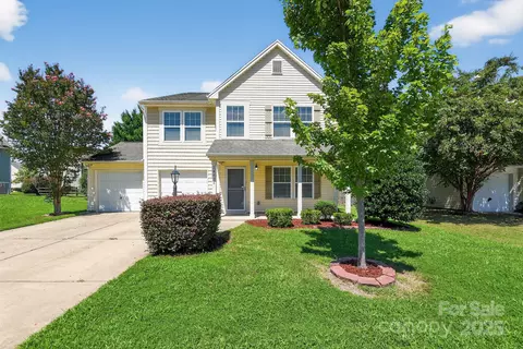 14434 Lake Crossing Dr, Charlotte, NC 28278