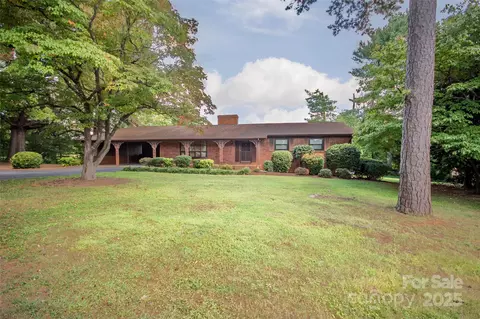 431 Bristol Dr, Statesville, NC 28677