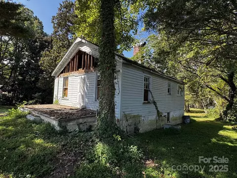 1771 16th Ne St NE, Hickory, NC 28601