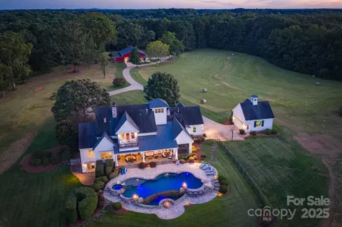 154 Emma Ln, Statesville, NC 28625
