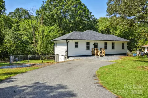 610 Pinewood Ave, Salisbury, NC 28146