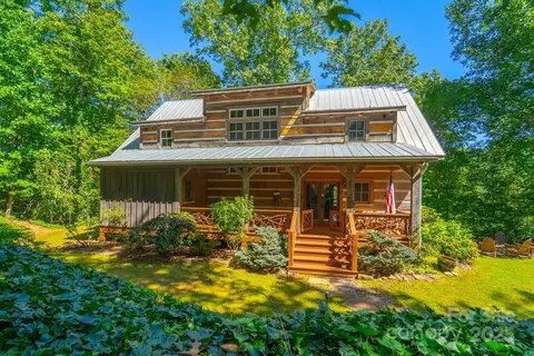 246 Fiddle And A Bow Ln, Sylva, NC 28779