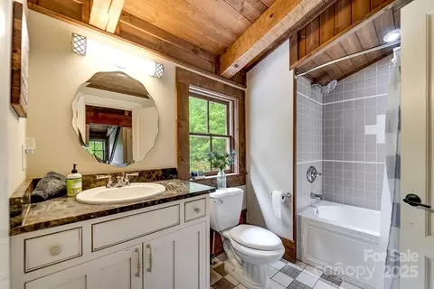 246 Fiddle And A Bow Ln, Sylva, NC 28779 photo 29