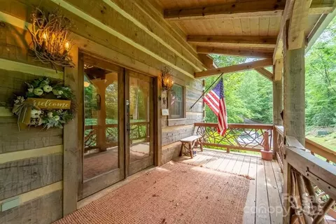 246 Fiddle And A Bow Ln, Sylva, NC 28779 photo 6
