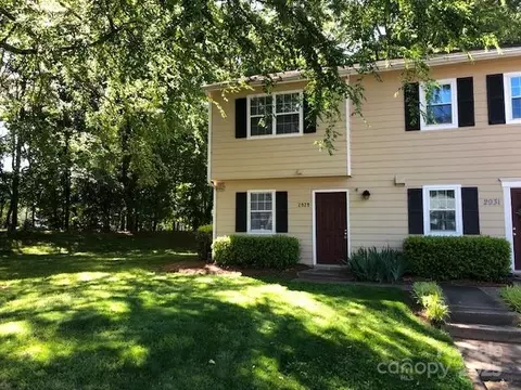 2929 Heathstead Pl, Charlotte, NC 28210