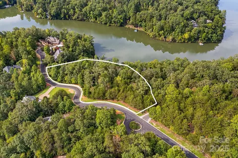 1140 Laurel Crest Ln, Mill Spring, NC 28756 photo 4