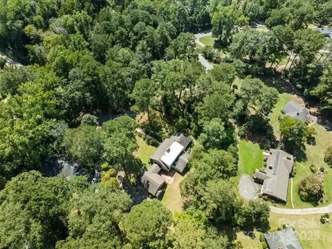 122 Lakeway Dr, Cheraw, SC 29520 photo 3