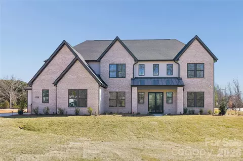 1027 Cox 12 Rd #12, Weddington, NC 28104