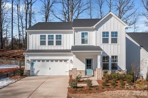 128 Canary Ln, Mooresville, NC 28115