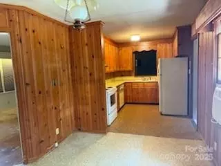 403 Dianne Dr, Cheraw, SC 29520 photo 3
