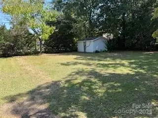 403 Dianne Dr, Cheraw, SC 29520 photo 9