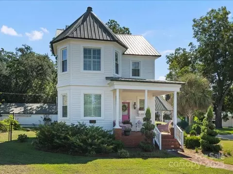 107 S Craig St, Chesterfield, SC 29709