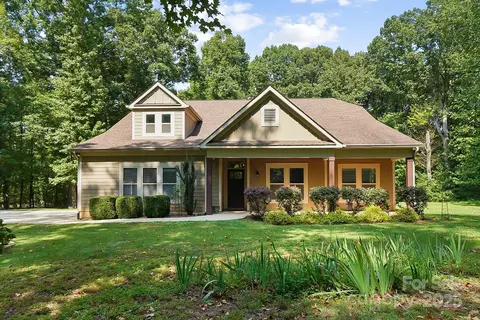 7305 Indian Trail Fairview Rd, Indian Trail, NC 28079