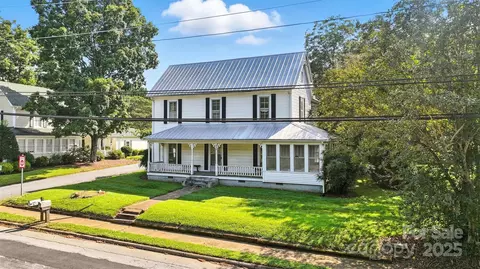 823 N Main St, Mount Pleasant, NC 28124
