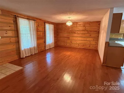 Living - 66 Ashlyn Ln, Tryon, NC 28782 photo 2 of 5