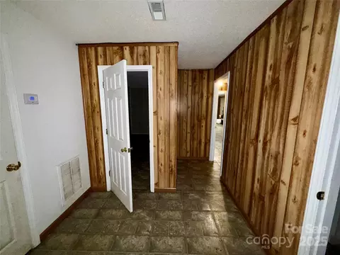 Entry Way - 66 Ashlyn Ln, Tryon, NC 28782 photo 2 of 2