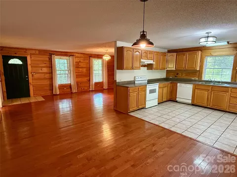 Living - 66 Ashlyn Ln, Tryon, NC 28782 photo 5 of 5