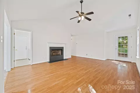 Living - 15901 Lawyers Rd, Matthews, NC 28104 photo 1 of 3