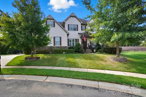 546 Abelia Ln, Fort Mill, SC 29708