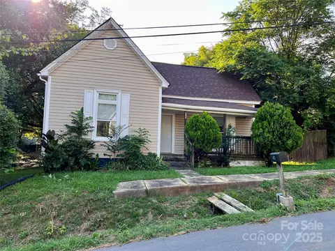 425 S Columbia St, Gastonia, NC 28054