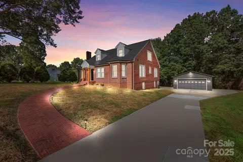 1017 4th St, Spencer, NC 28159