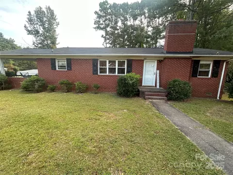 1401 Morven Rd, Wadesboro, NC 28170