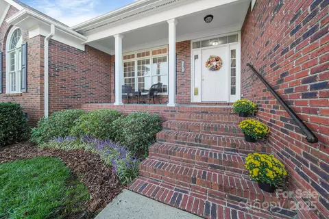 2612 Tralee Dr, Gastonia, NC 28056
