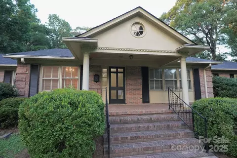 315 Dogwood Dr, Mount Holly, NC 28120