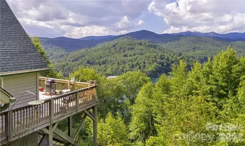 612 Old Home Place Rd, Tuckasegee, NC 28783