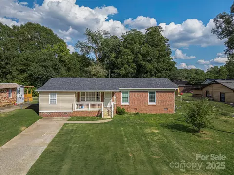 3030 Randy Dr, Gastonia, NC 28052