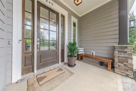240 Hampton Trail Dr, Fort Mill, SC 29708 photo 2