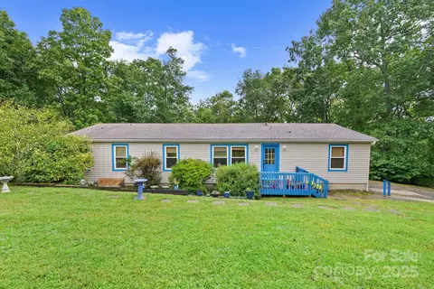 41 Glasgow Trl, Black Mountain, NC 28711