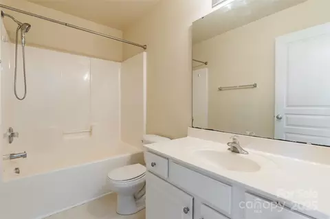 Bath - 827 Gentlewinds Ct, Fort Mill, SC 29708 photo 1 of 1