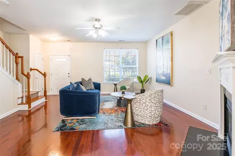 Living - 827 Gentlewinds Ct, Fort Mill, SC 29708 photo 3 of 3