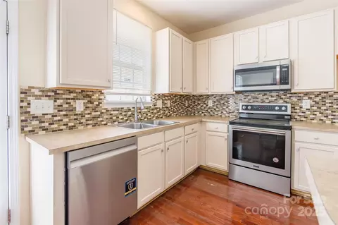 Kitchen - 827 Gentlewinds Ct, Fort Mill, SC 29708 photo 1 of 3