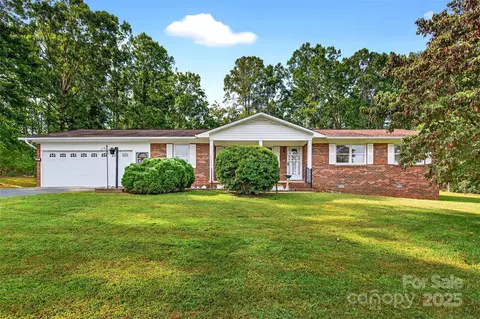 241 Toney Rd, Marion, NC 28752