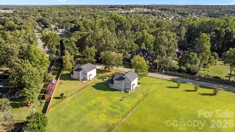 2518 Kendrick Rd, Gastonia, NC 28056