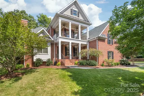 3301 Mcpherson St, Waxhaw, NC 28173