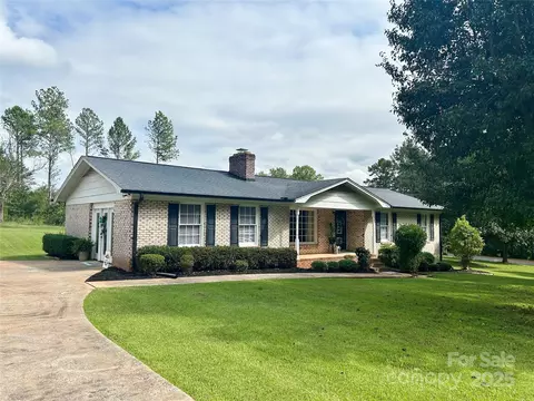 241 Eastview Dr, Bostic, NC 28018