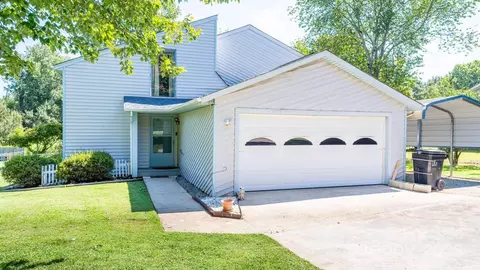 195 Sundown Rd, Mooresville, NC 28117