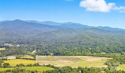 11 Reserve Rd, Pisgah Forest, NC 28768