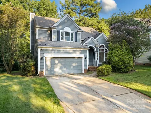 4908 Benthaven Ln, Charlotte, NC 28269
