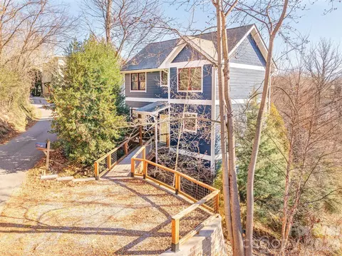 60 Sunrise Dr, Asheville, NC 28806