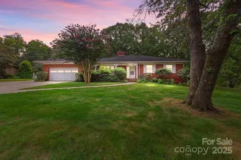 921 Confederate Ave, Salisbury, NC 28144