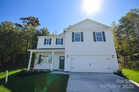 854 Adelston Ln, Asheville, NC 28804