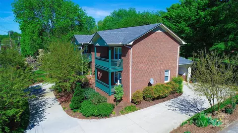404 E Concord St, Morganton, NC 28655