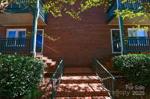 404 E Concord St, Morganton, NC 28655 photo 7