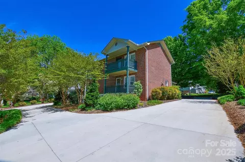 404 E Concord St, Morganton, NC 28655 photo 22