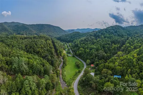 9781 Nc 209 Hwy, Hot Springs, NC 28743